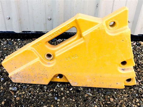 john deere skid steer counterweight kit|T245787: Counterweight, 39 kg .